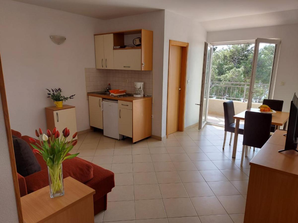 Apartments Neva Makarska Eksteriør billede