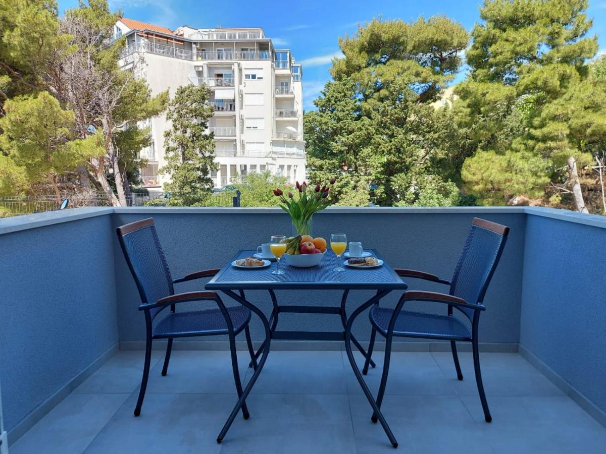 Apartments Neva Makarska Eksteriør billede