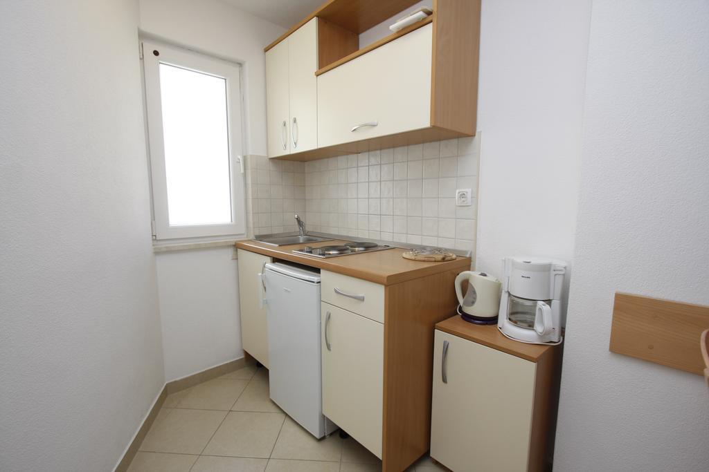 Apartments Neva Makarska Værelse billede