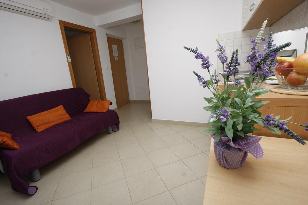 Apartments Neva Makarska Værelse billede