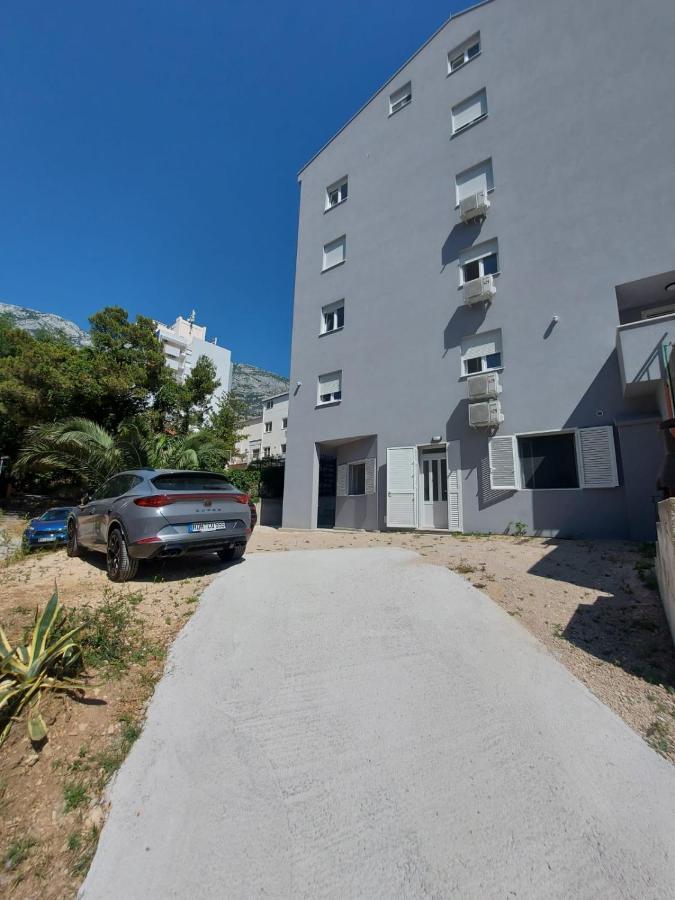 Apartments Neva Makarska Eksteriør billede