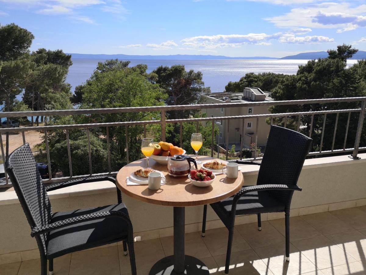 Apartments Neva Makarska Eksteriør billede